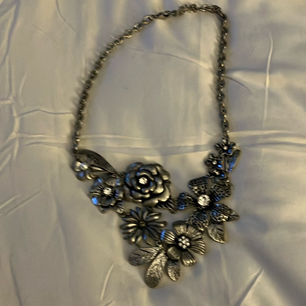 Statement necklace